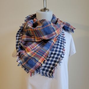 Hollister Reversible Scarf